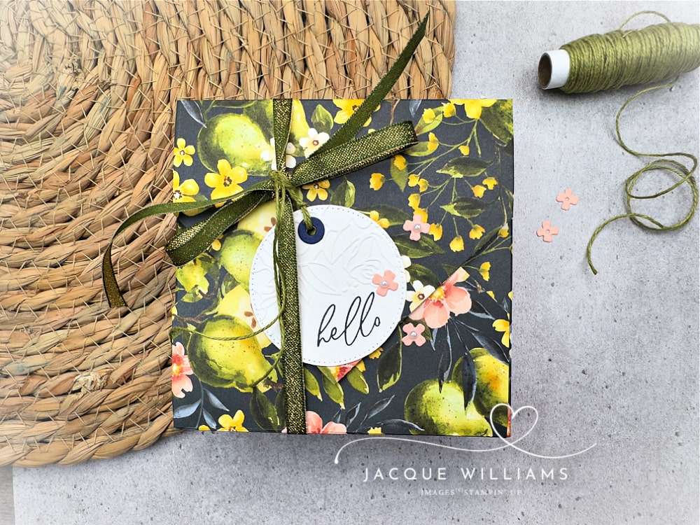 This project is perfect for gift giving, cardmaking, or just using up those trickier “border prints” you might have in your stash. Make this envelope box with my free instruction sheet! NZ demonstrator using Painterly Pears